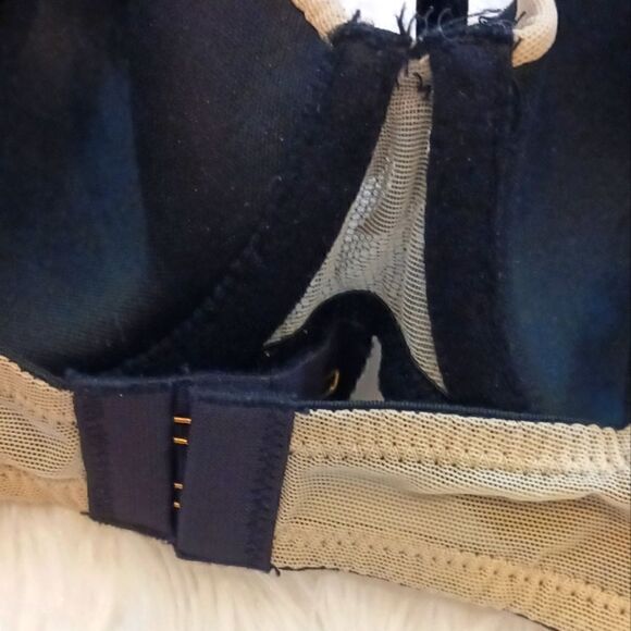 Daisy Fuentes Underwire Bra 34B Lace with Rhinestones - Picture 6 of 8